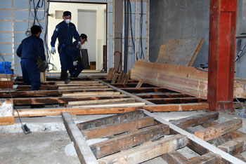 001�@������p�d�C�F�̔����E���o��Ɓ@���̂P