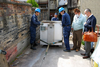 004�@������p�d�C�F�̔����E���o��Ɓ@����2